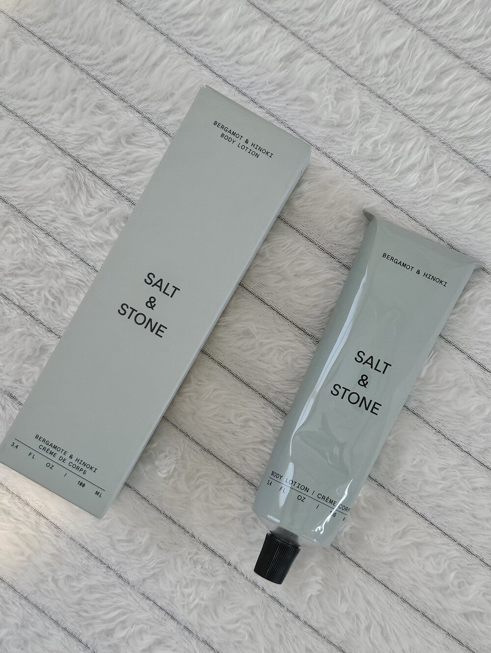Salt & Stone  Bergamot & Hinoki Hydrating Body Lotion with Niacinamide